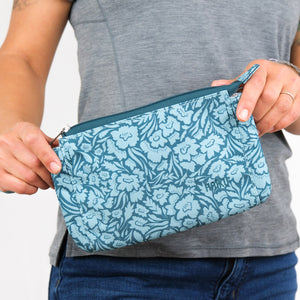 Stride Wristlet